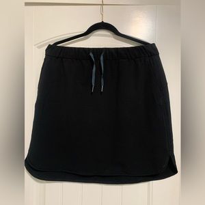 Lululemon mid thigh skirt